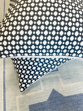 Load image into Gallery viewer, Betwixt