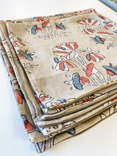 Load image into Gallery viewer, Lily Flower