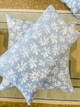 Load image into Gallery viewer, Blue Bouquet