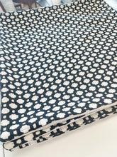 Load image into Gallery viewer, Betwixt