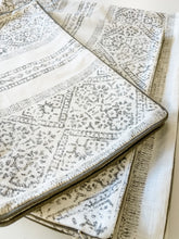 Load image into Gallery viewer, Blurred Lines